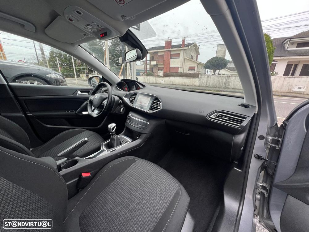 Peugeot 308 SW BlueHDi 130 Stop & Start Active - 14