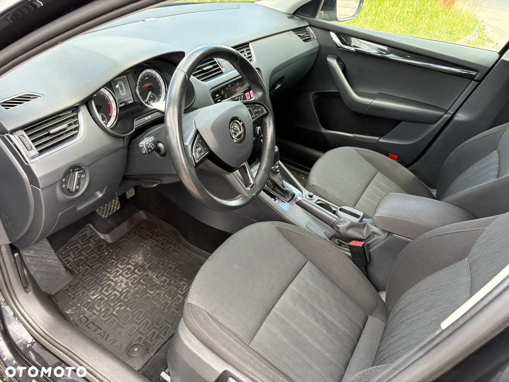 Skoda Octavia 2.0 TDI SCR Style DSG - 9