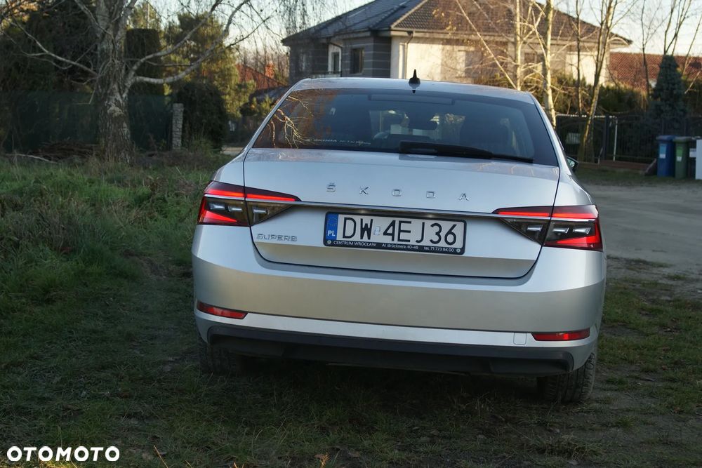 Skoda Superb 2.0 TDI Ambition DSG - 14