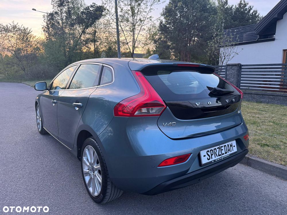 Volvo V40 D2 Summum - 27