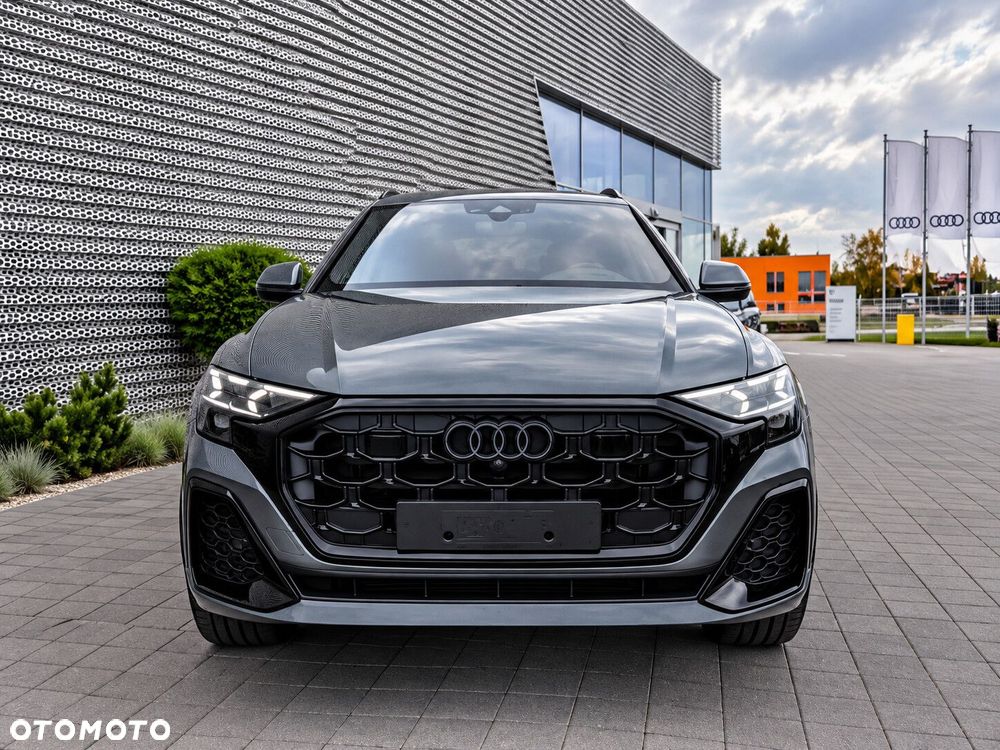 Audi Q8 - 6