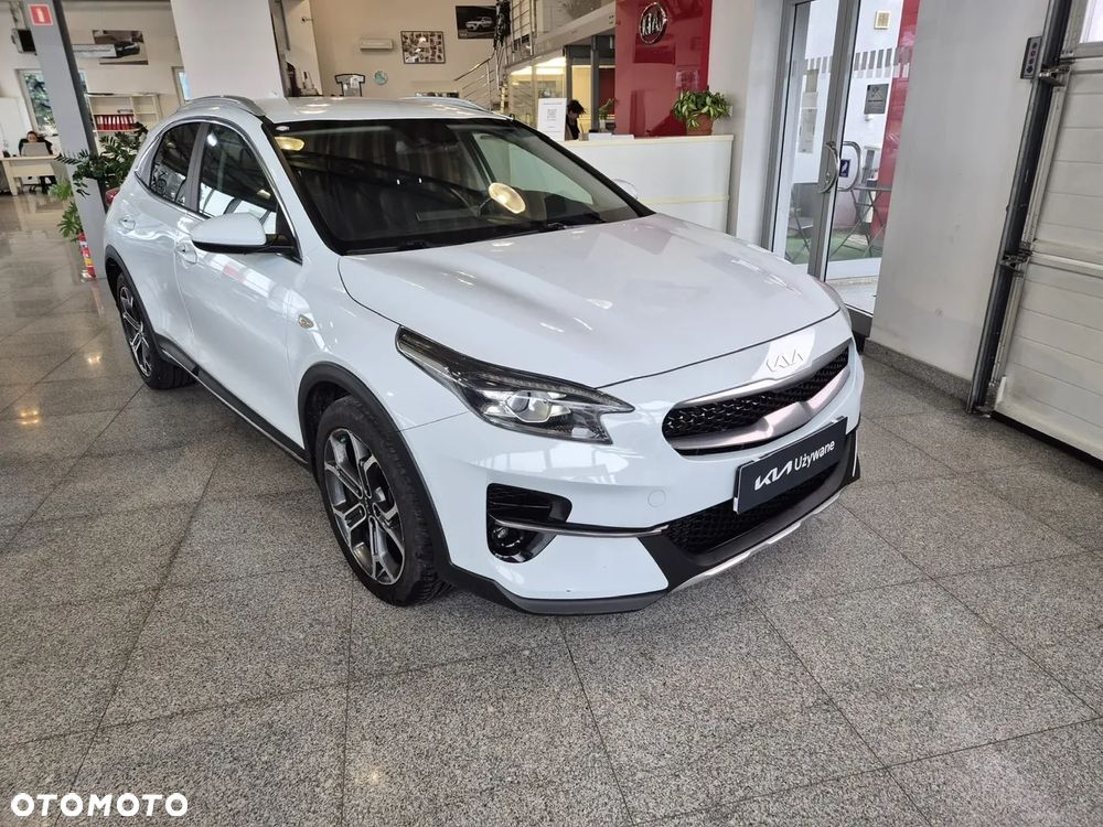 Kia XCeed 1.5 T-GDI M - 4