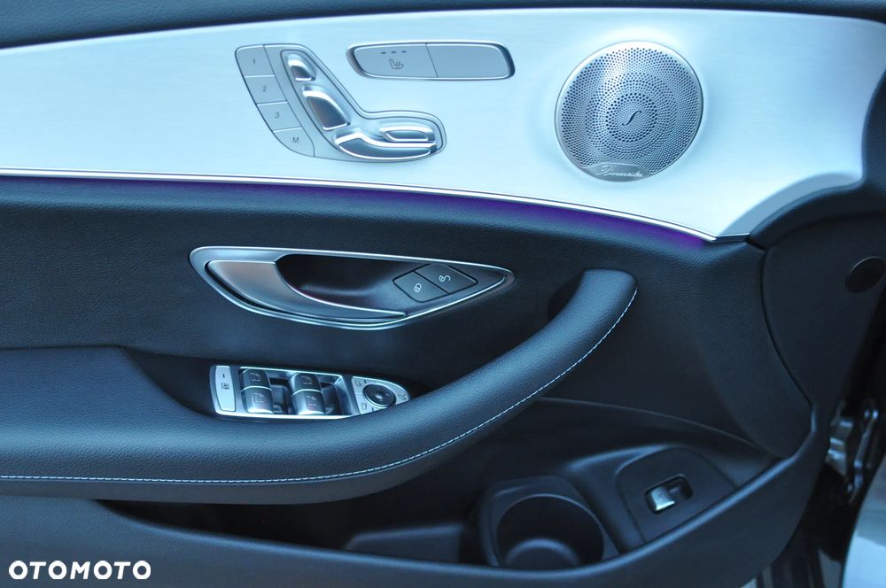 Mercedes-Benz Klasa E 300 d 4-Matic Avantgarde - 11