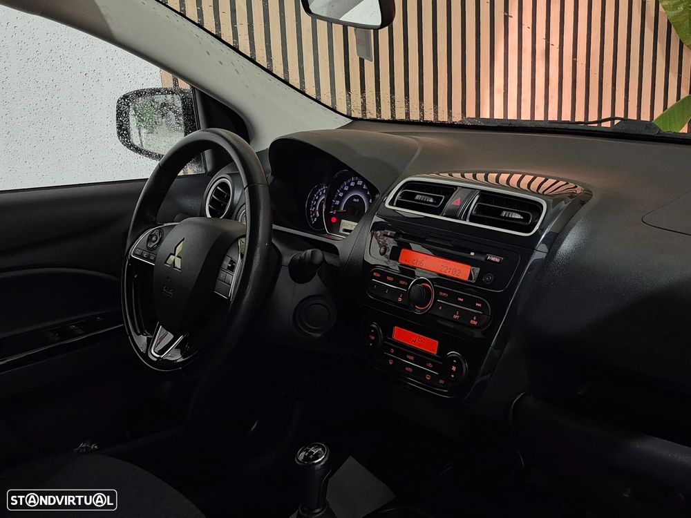 Mitsubishi Space Star 1.2 Intense Connect Edition - 11