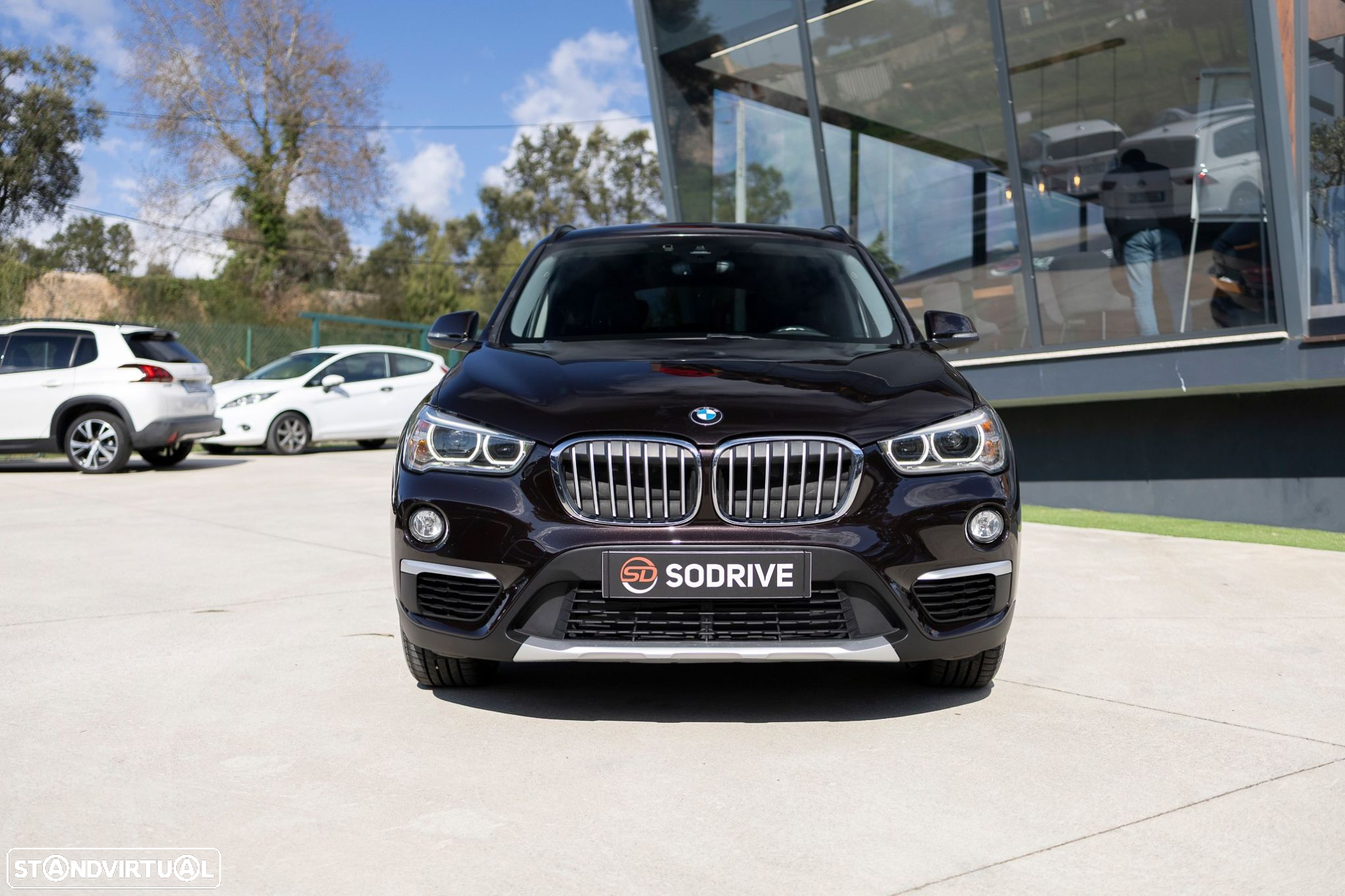 BMW X1 16 d sDrive Line xLine - 3