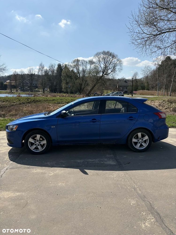 Mitsubishi Lancer 1.8 Intense - 3