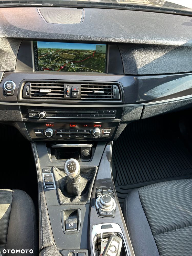 BMW Seria 5 520d - 16