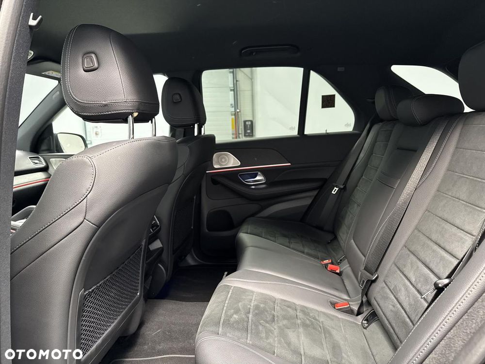Mercedes-Benz GLE 300 d mHEV 4-Matic AMG Line - 22