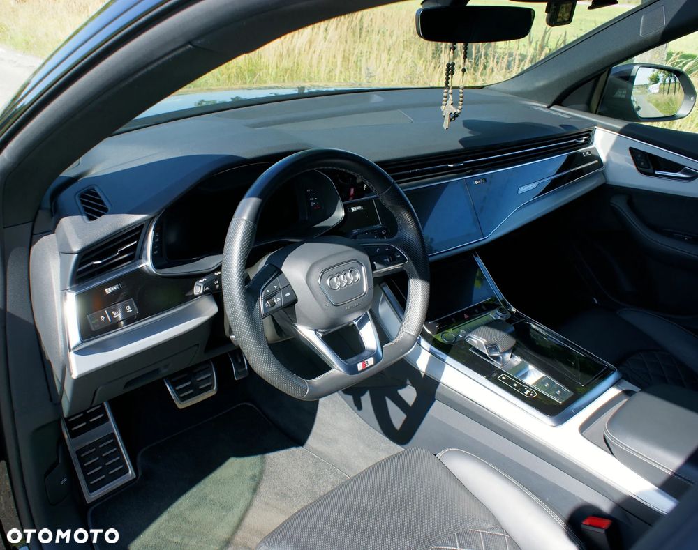 Audi Q8 - 11