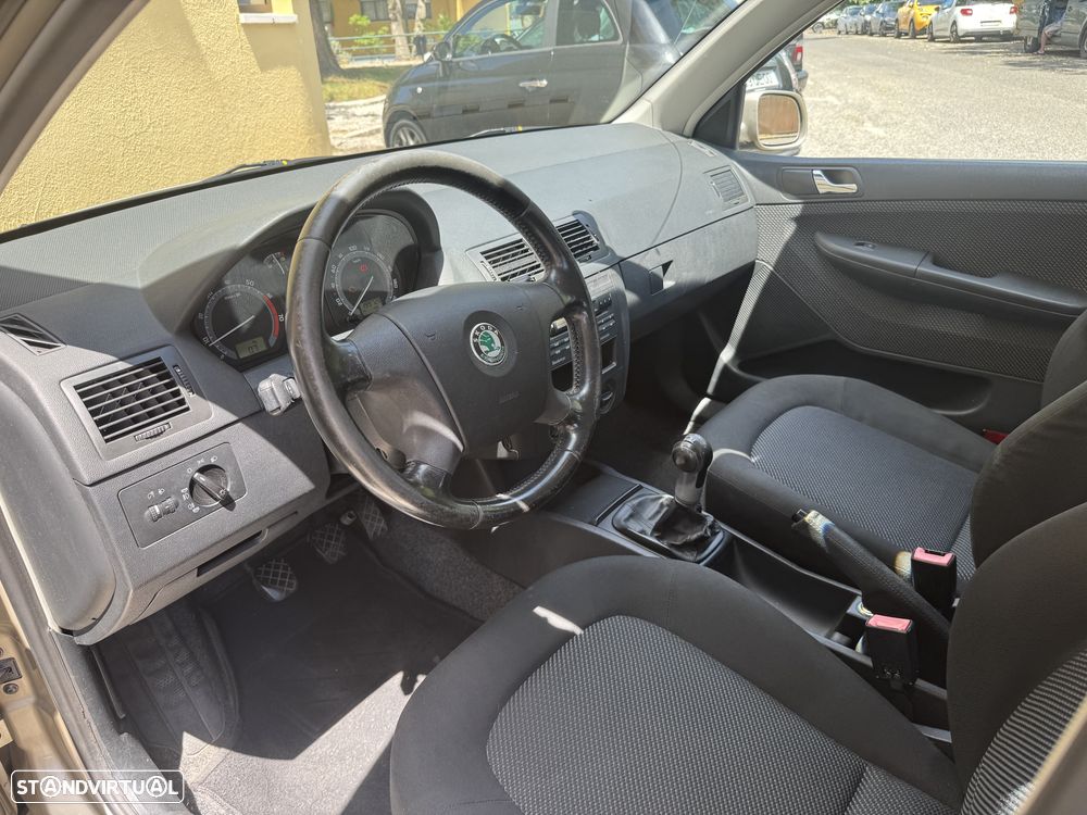 Skoda Fabia Break 1.2 Ambiente - 10