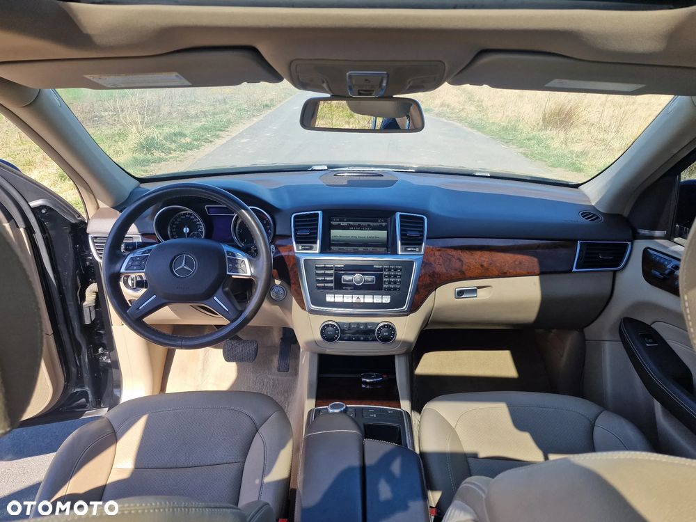 Mercedes-Benz ML 350 BlueTEC 4MATIC 7G-TRONIC - 22