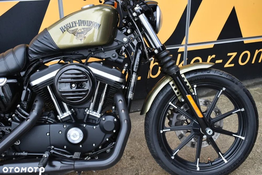 Harley-Davidson Sportster Iron 883 - 5