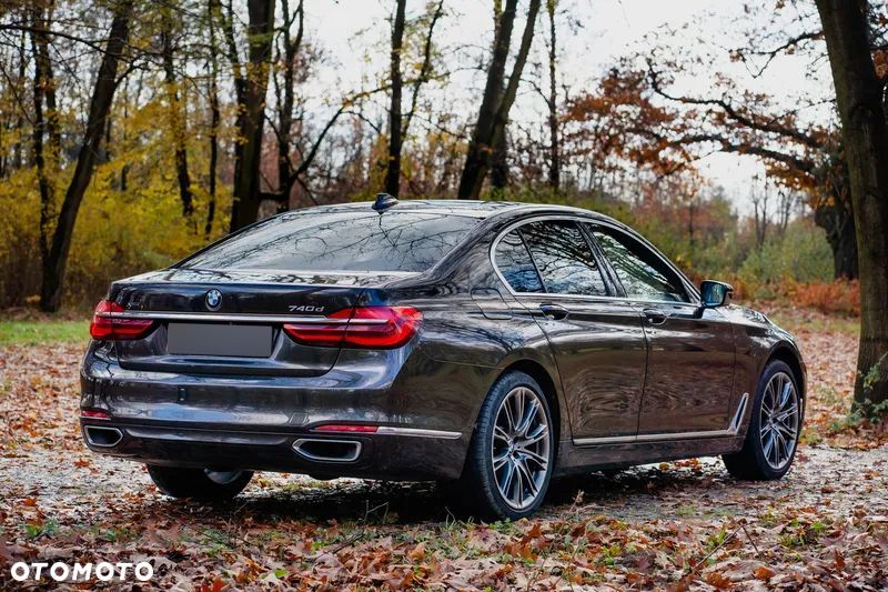 BMW Seria 7 740d xDrive - 14