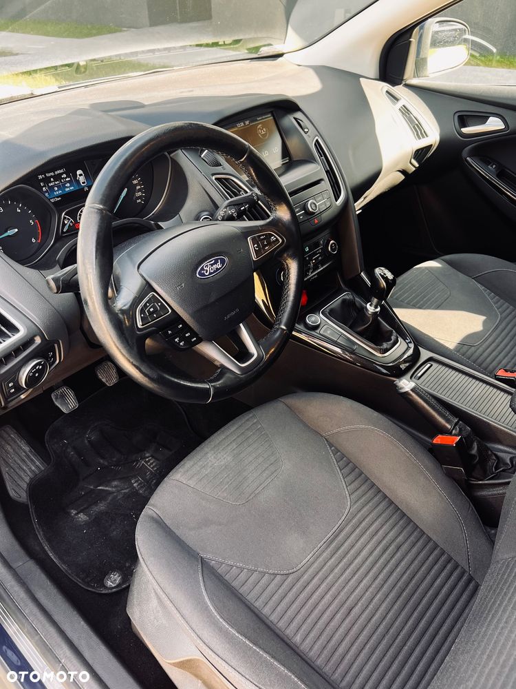 Ford Focus - 8