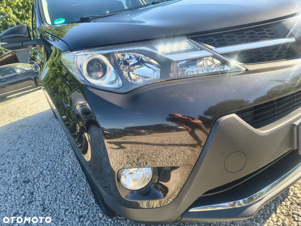 Toyota RAV4 2.2 D-4D 4x4 Automatik Edition - 13