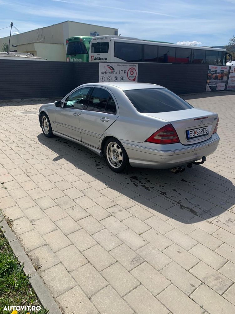 Mercedes-Benz C - 3