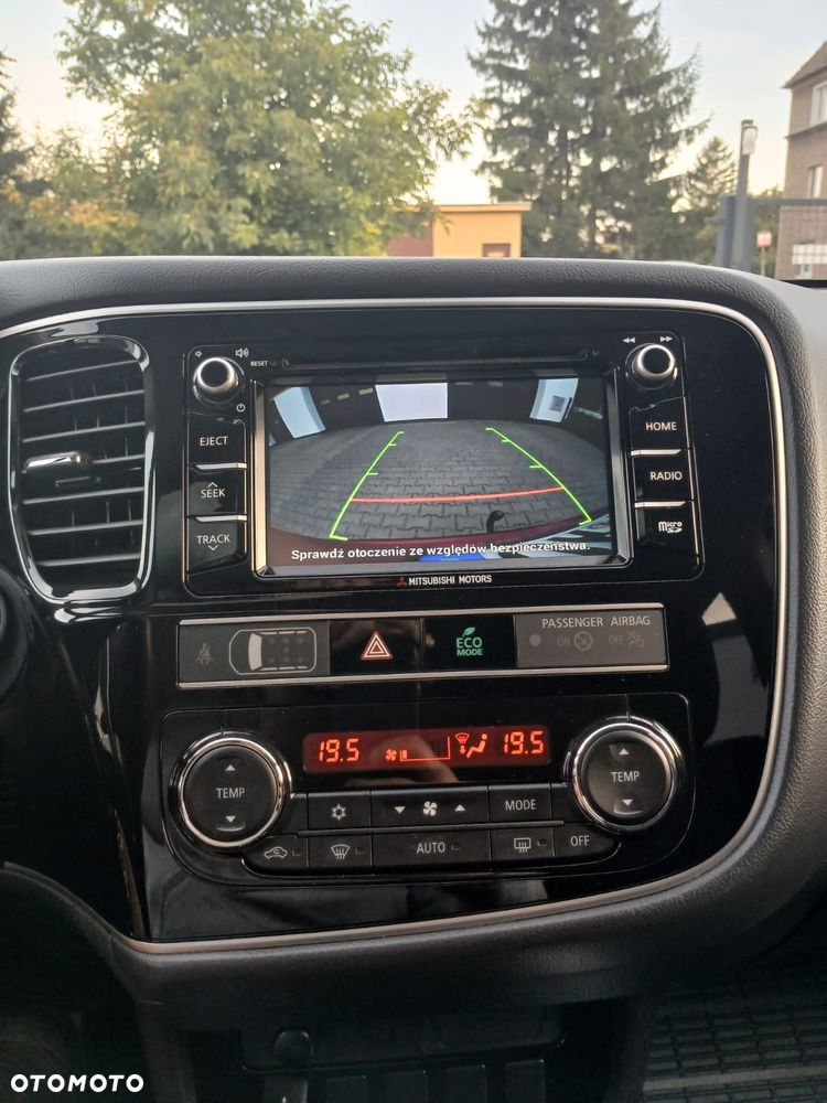 Mitsubishi Outlander 2.0 2WD CVT Edition 100 - 30