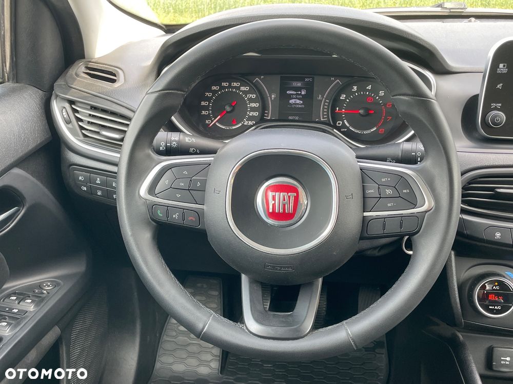Fiat Tipo 1.4 16V Lounge EU6d - 19