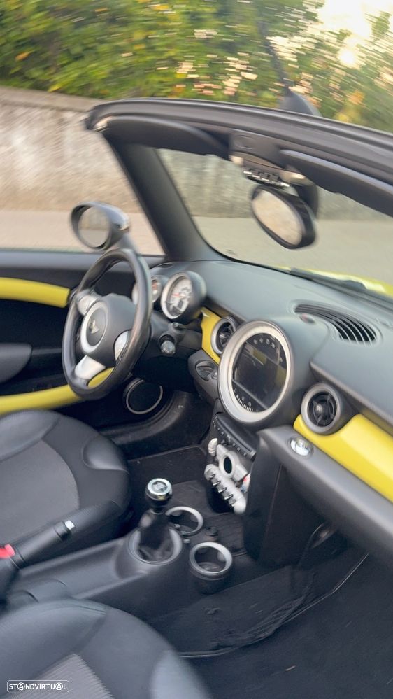 MINI Cabrio Cooper S - 13