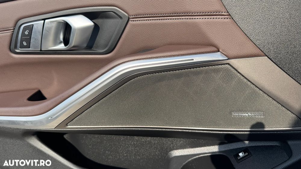 BMW Seria 3 330e Aut. Luxury Line - 10