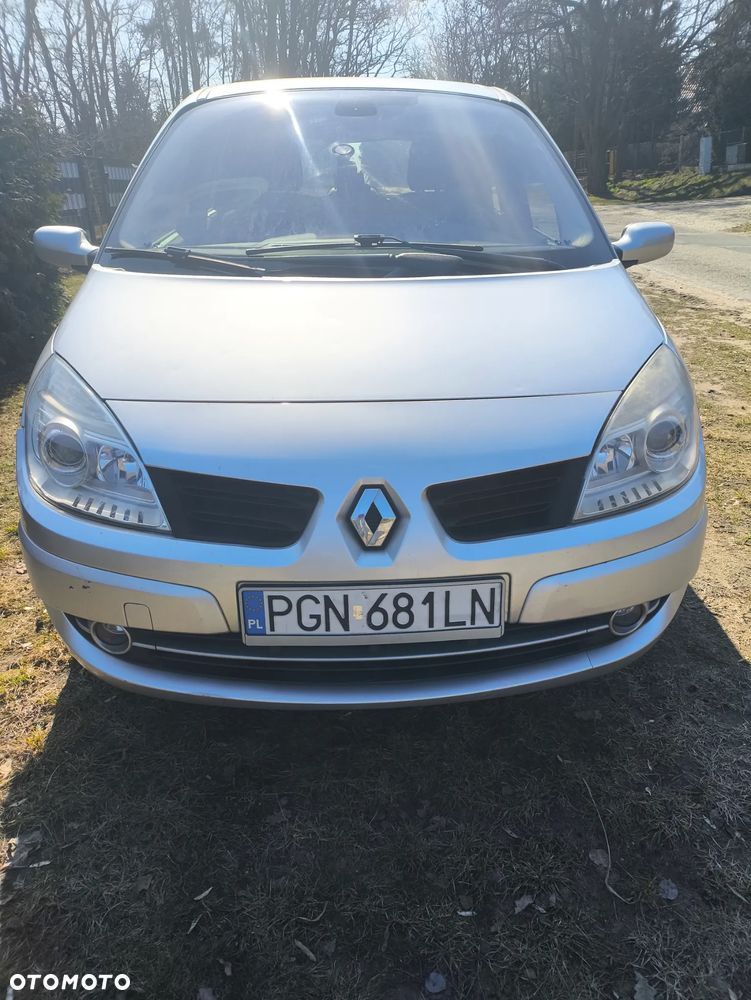 Renault Scenic 1.5 dCi Avantage - 1