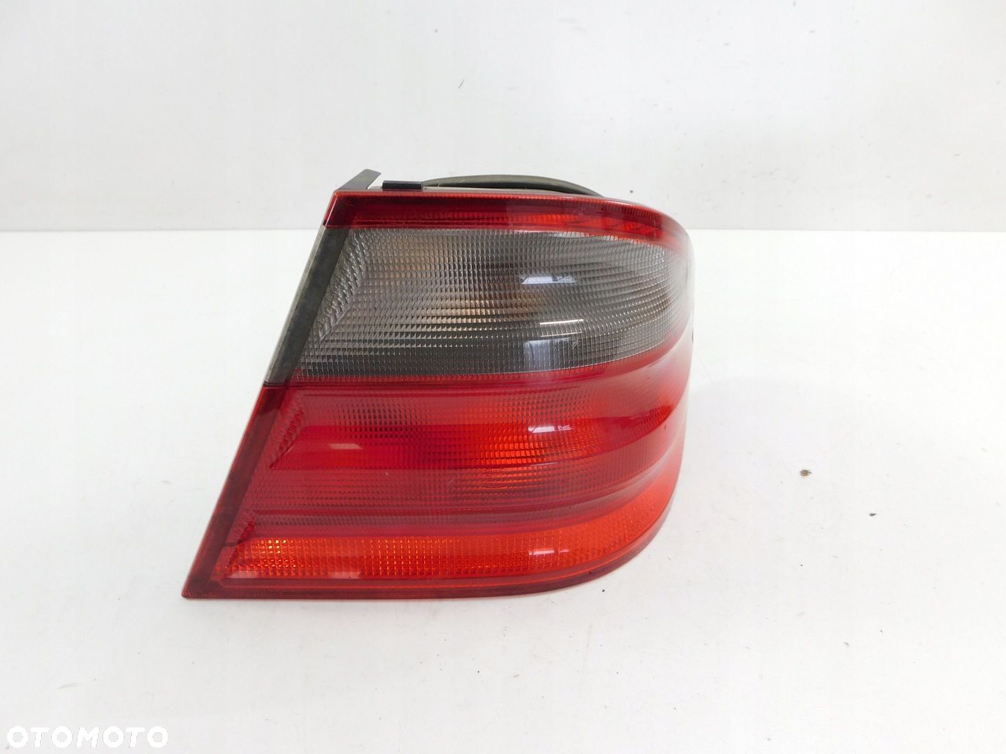 MERCEDES CLK W208 3,2 V6 LAMPA TYŁ PRAWA - 1