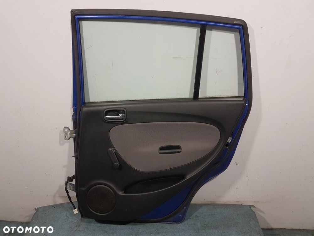 DAIHATSU CUORE VI DRZWI TYŁ PRAWEJ HB 5D - 7