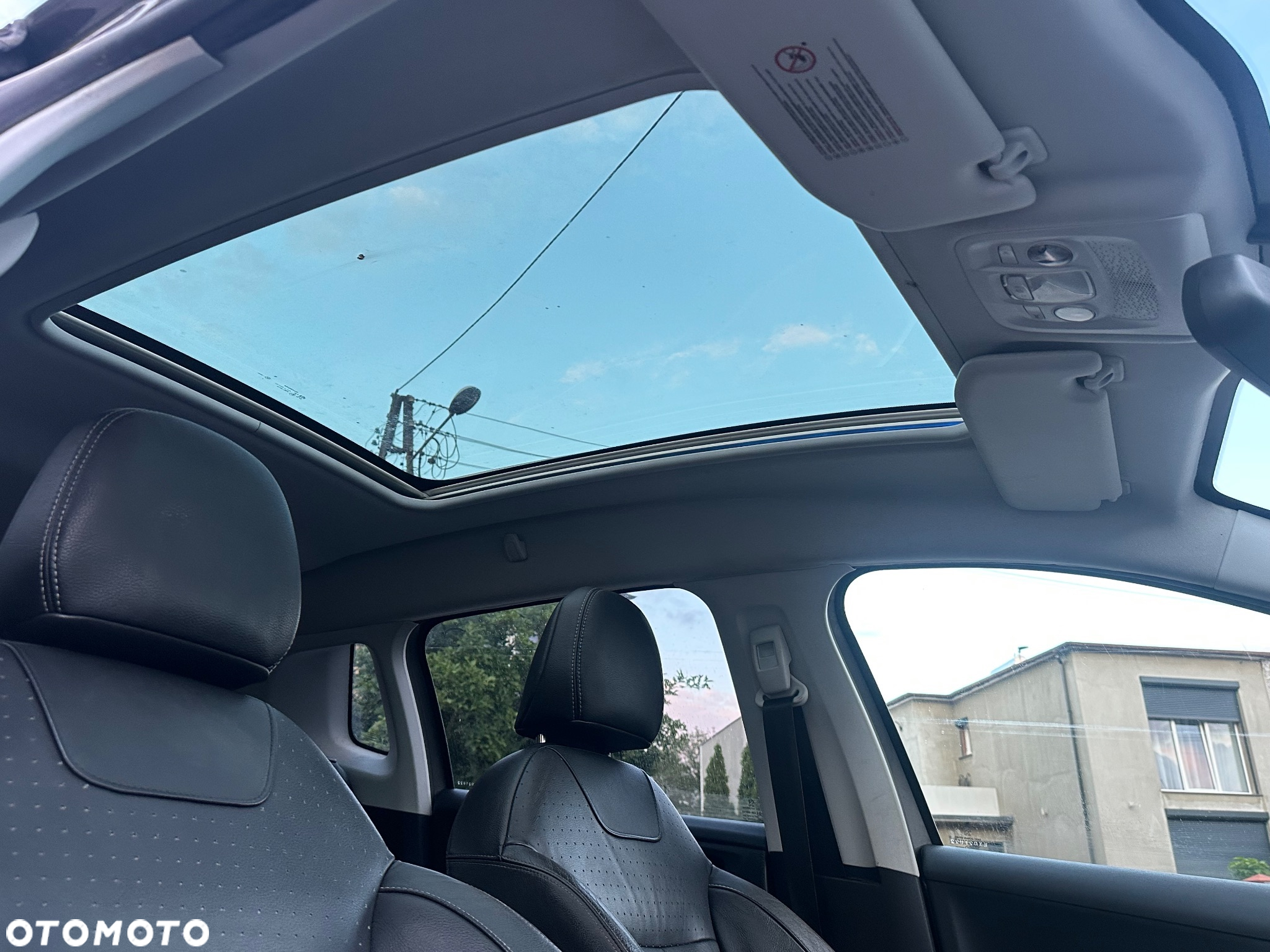 Peugeot 2008 1.6 e-HDi Allure S&S - 17