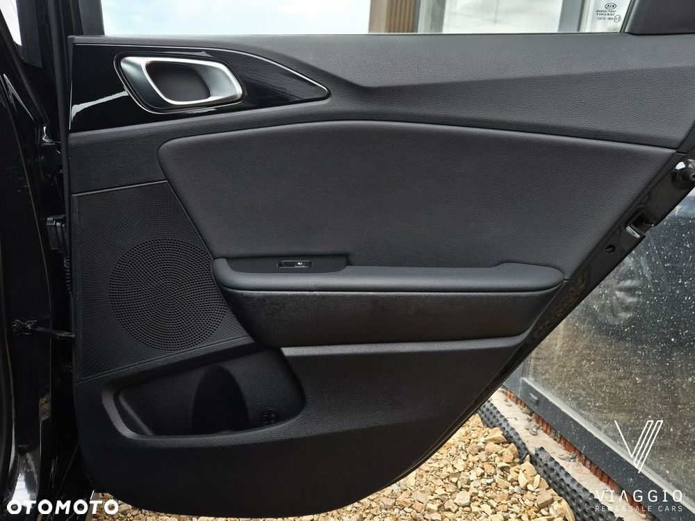 Kia Ceed - 26