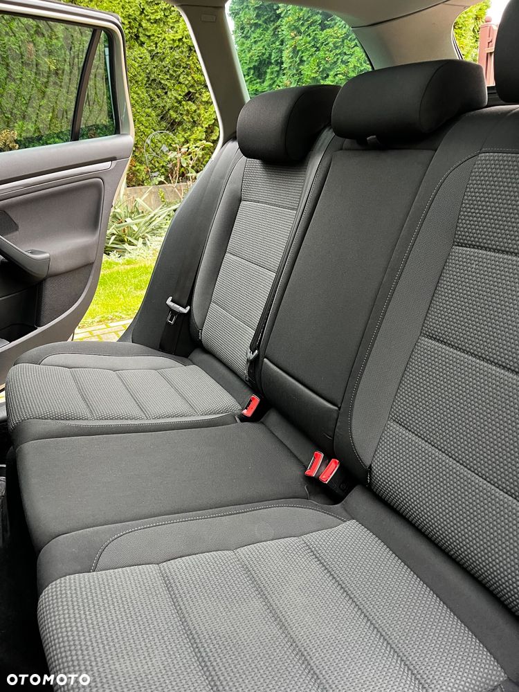 Volkswagen Golf - 15