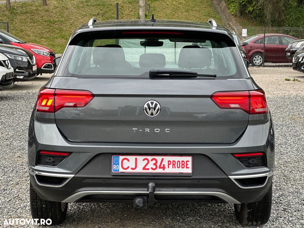 Volkswagen T-Roc - 13