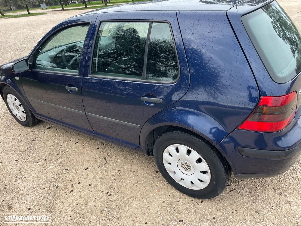VW Golf 1.9 TDi Confortline - 4