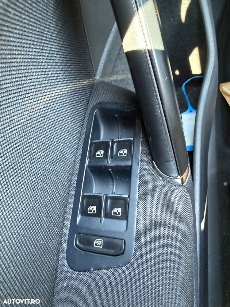 Volkswagen Golf 1.4 GTE Plug-In-Hybrid DSG - 29