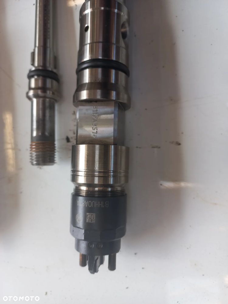 Valtra części ,wtryskiwacze V837079827,ACV082333A,V837074846,pompa adblue,bosch,zawór proporcjonalny V36060600,ACV0226710,ACV0139620,SIŁOWNIK ACP0401730,ACX3989990 CYLINDER hamulcowy,ACV0236180 Dmuchawa,V837074861.chłodnica intercoller,ACV0303150,MAHLE,MN233310-0160,ACW034324C,Q,ZAWIASY,wentylator,wiskoza - 12
