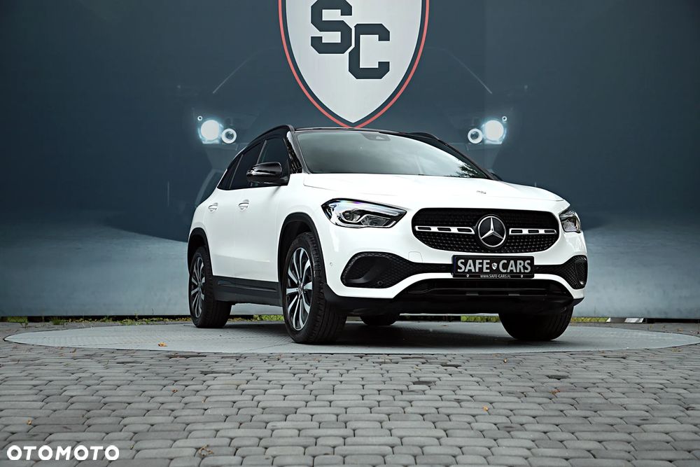 Mercedes-Benz GLA 200 Style - 16