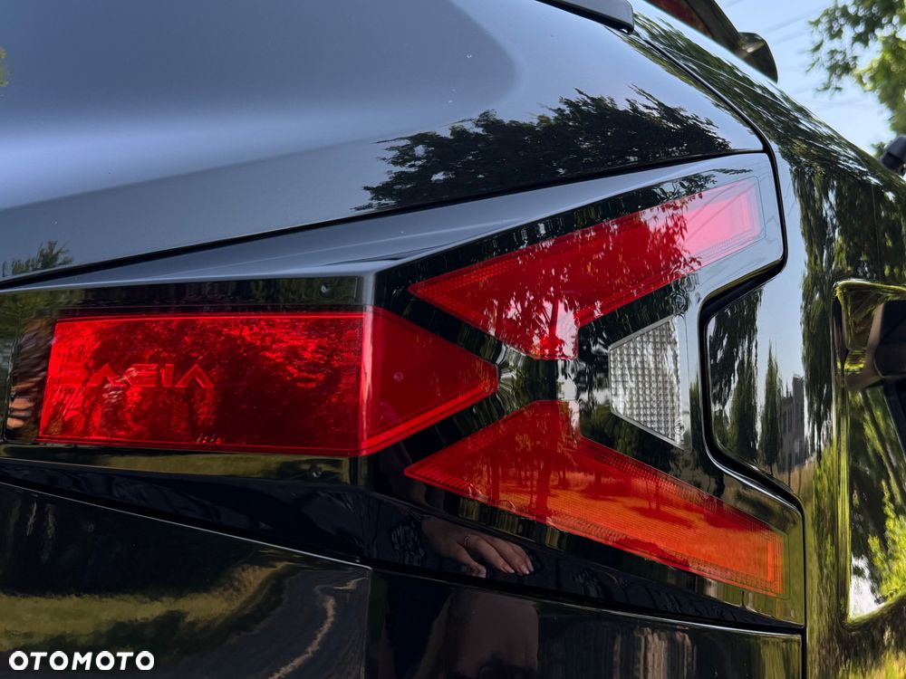 Dacia Duster 1.6 Full Hybrid 140 Extreme MMT - 12