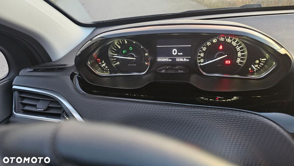 Peugeot 208 1.2 PureTech Allure S&S - 22