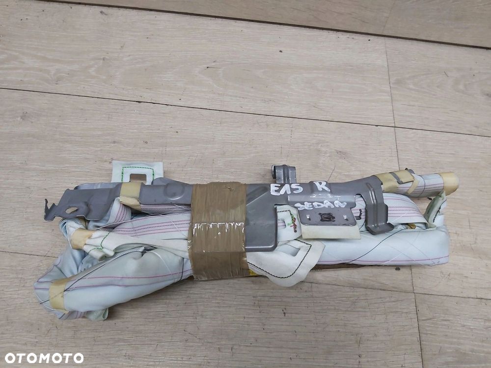 Toyota Corolla E15 kurtyna prawa poduszka air bag - 1