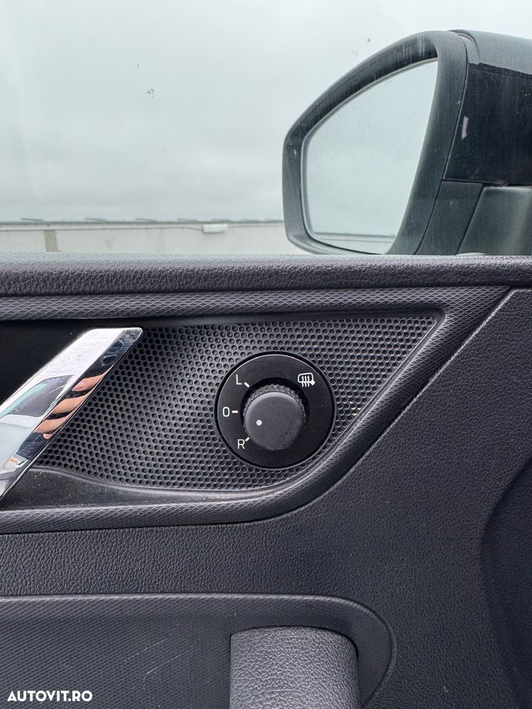 Skoda RAPID Spaceback 1.4 TDI Cool Edition R&G - 13