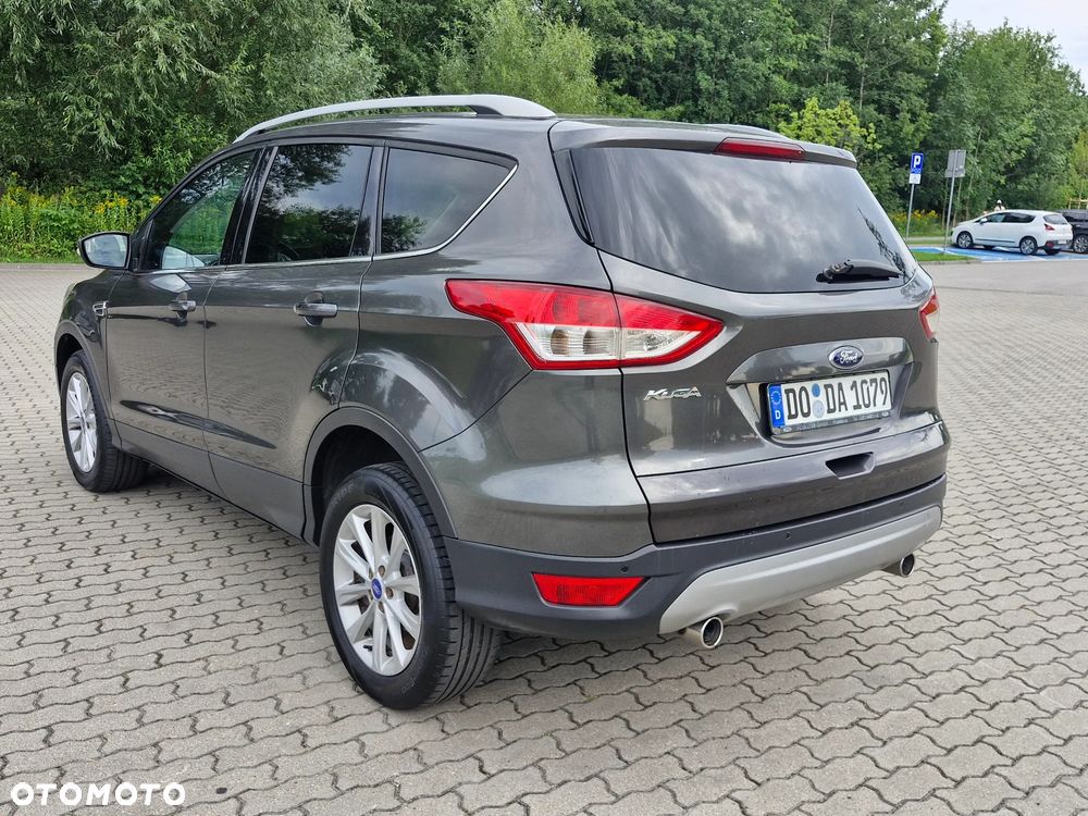 Ford Kuga 2.0 TDCi 2x4 Titanium - 13