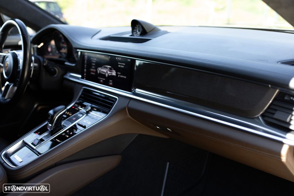 Porsche Panamera Sport Turismo 4 E-Hybrid - 33