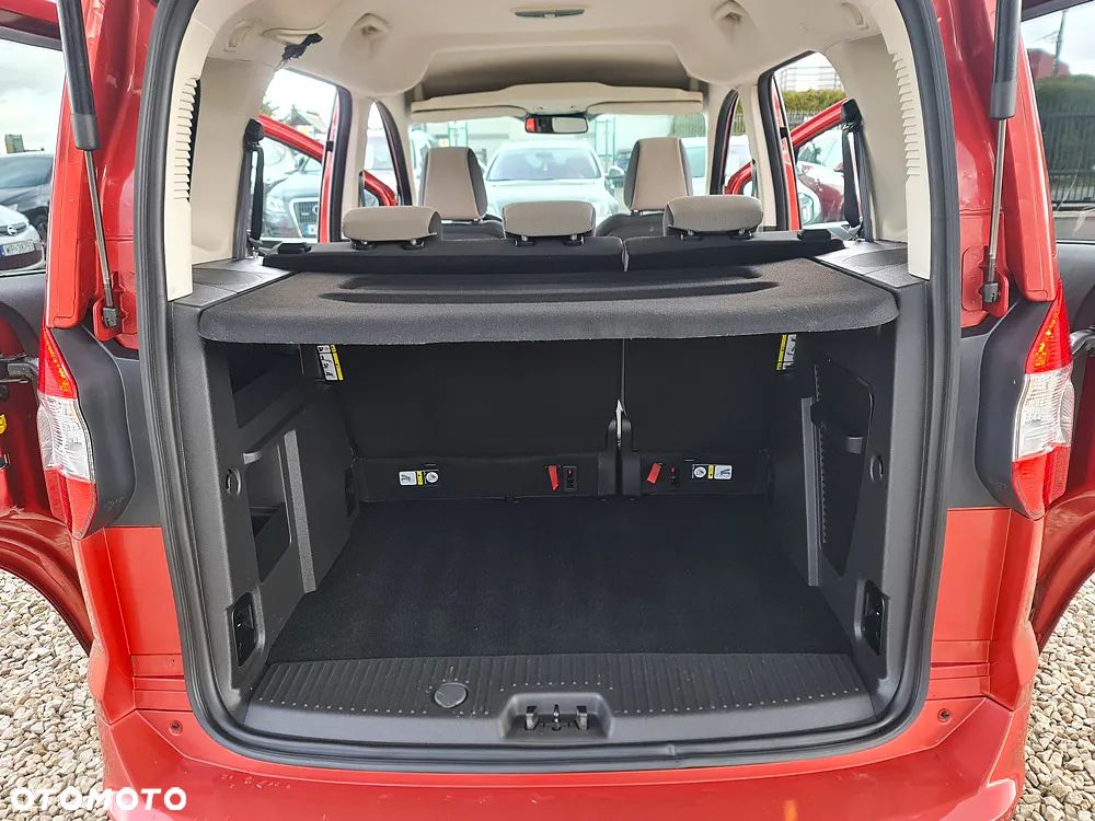 Ford Tourneo Courier 1.5 TDCi Titanium - 32