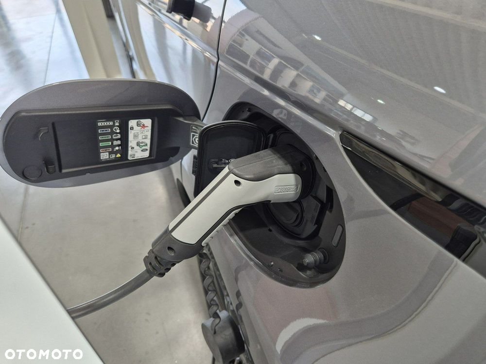 Land Rover Range Rover Evoque - 30