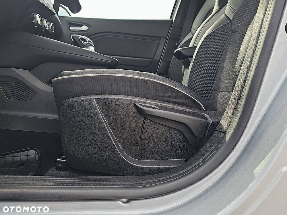 Renault Captur - 24