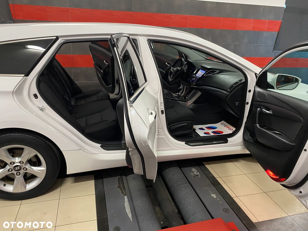 Hyundai i40 Kombi 1.7 CRDi Style - 26