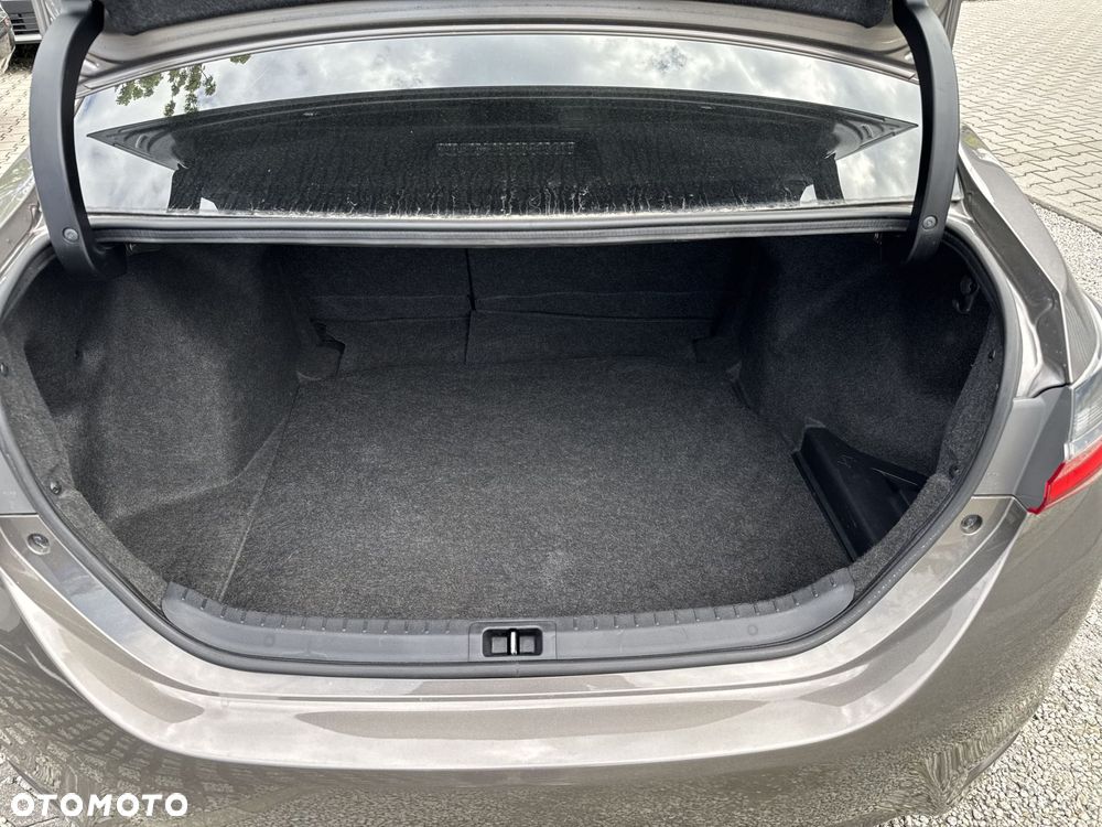 Toyota Corolla 1.6 Comfort - 13