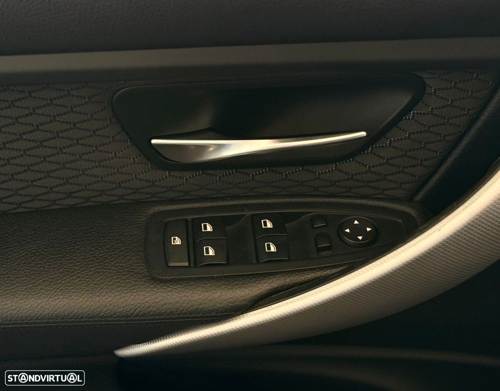 BMW 328 i Pack M - 29