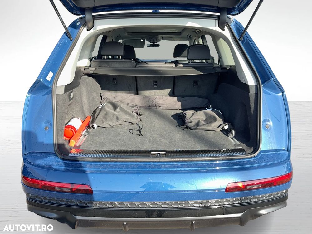 Audi Q7 55 TFSI e quattro Tiptronic PHEV S Line - 13