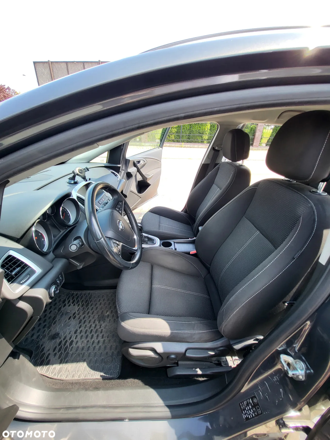 Opel Astra IV 1.6 CDTI Cosmo - 6