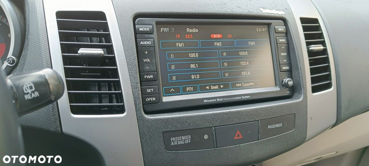 Mitsubishi Outlander 2.4 4WD CVT Instyle - 18
